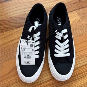 Zara Monochrome Lace-Up Sneakers
